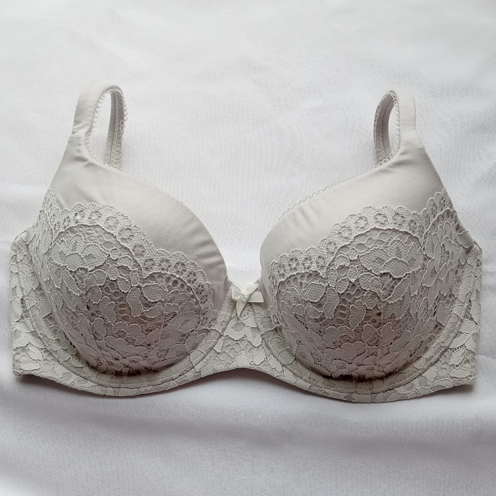 Body By Victoria VS Lightly Lined Demi Convertible White Floral Lace Multi Bra - Picture 3 of 15